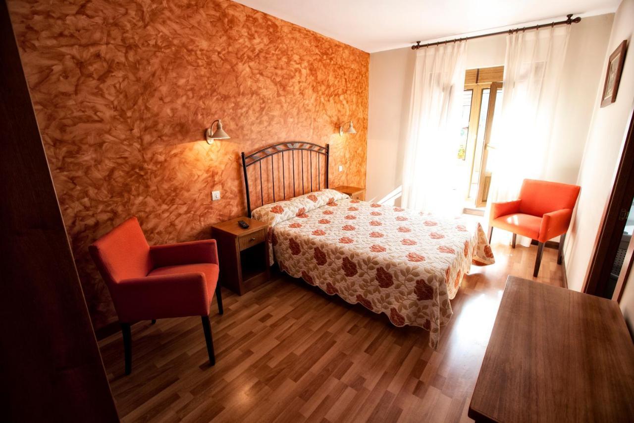 Hotel Covadonga Onís Kültér fotó