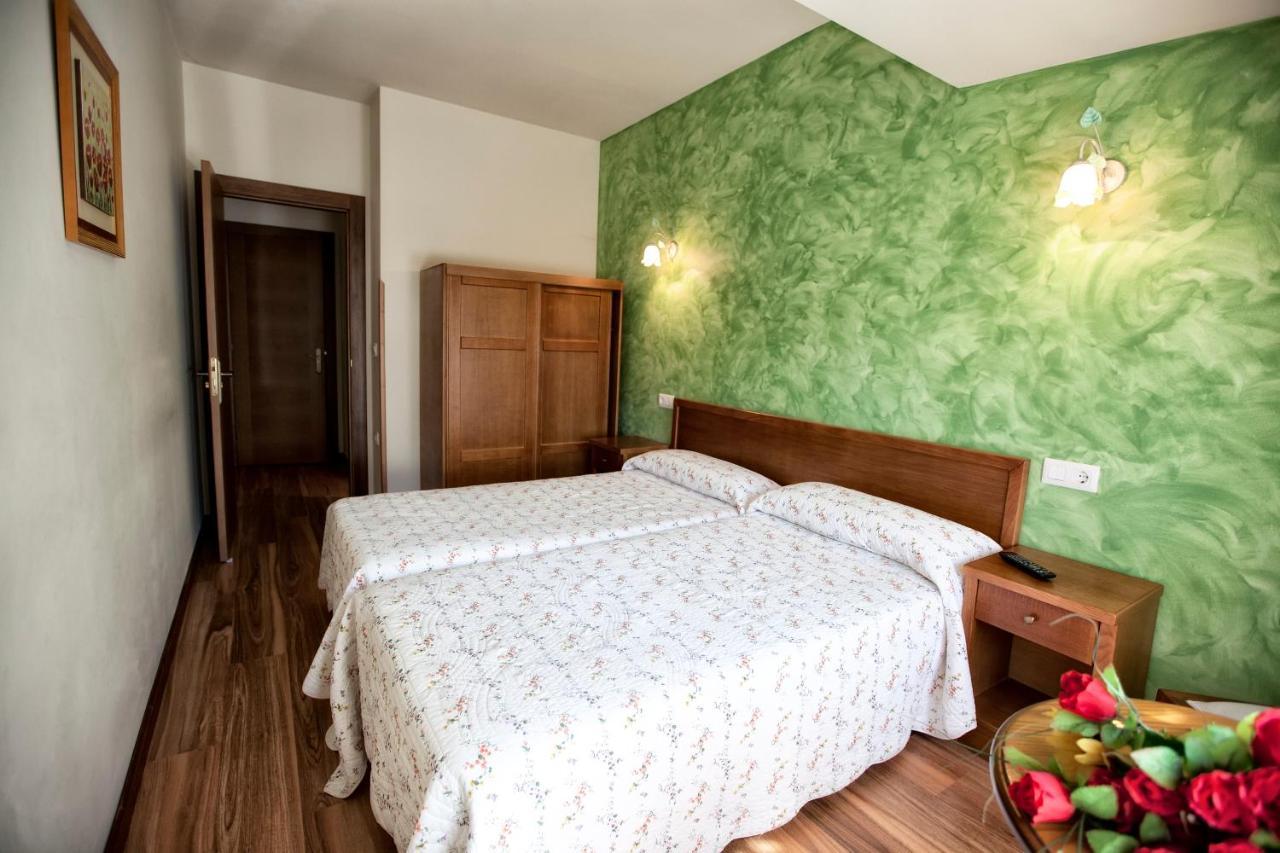 Hotel Covadonga Onís Kültér fotó