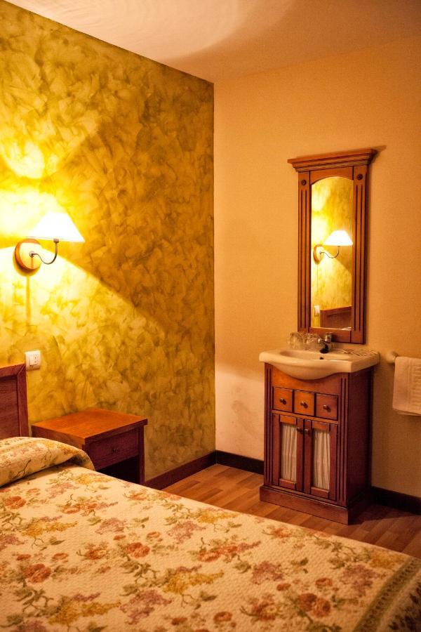 Hotel Covadonga Onís Kültér fotó