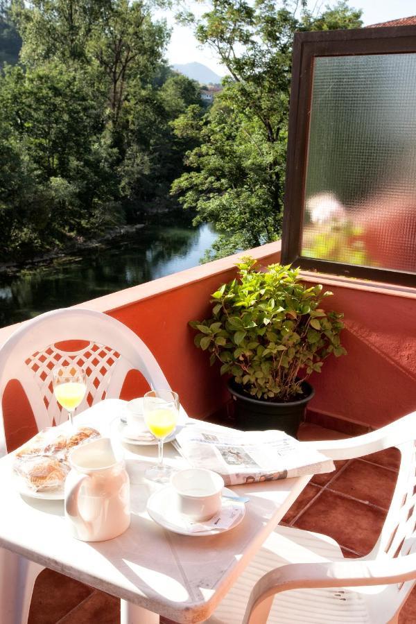 Hotel Covadonga Onís Kültér fotó