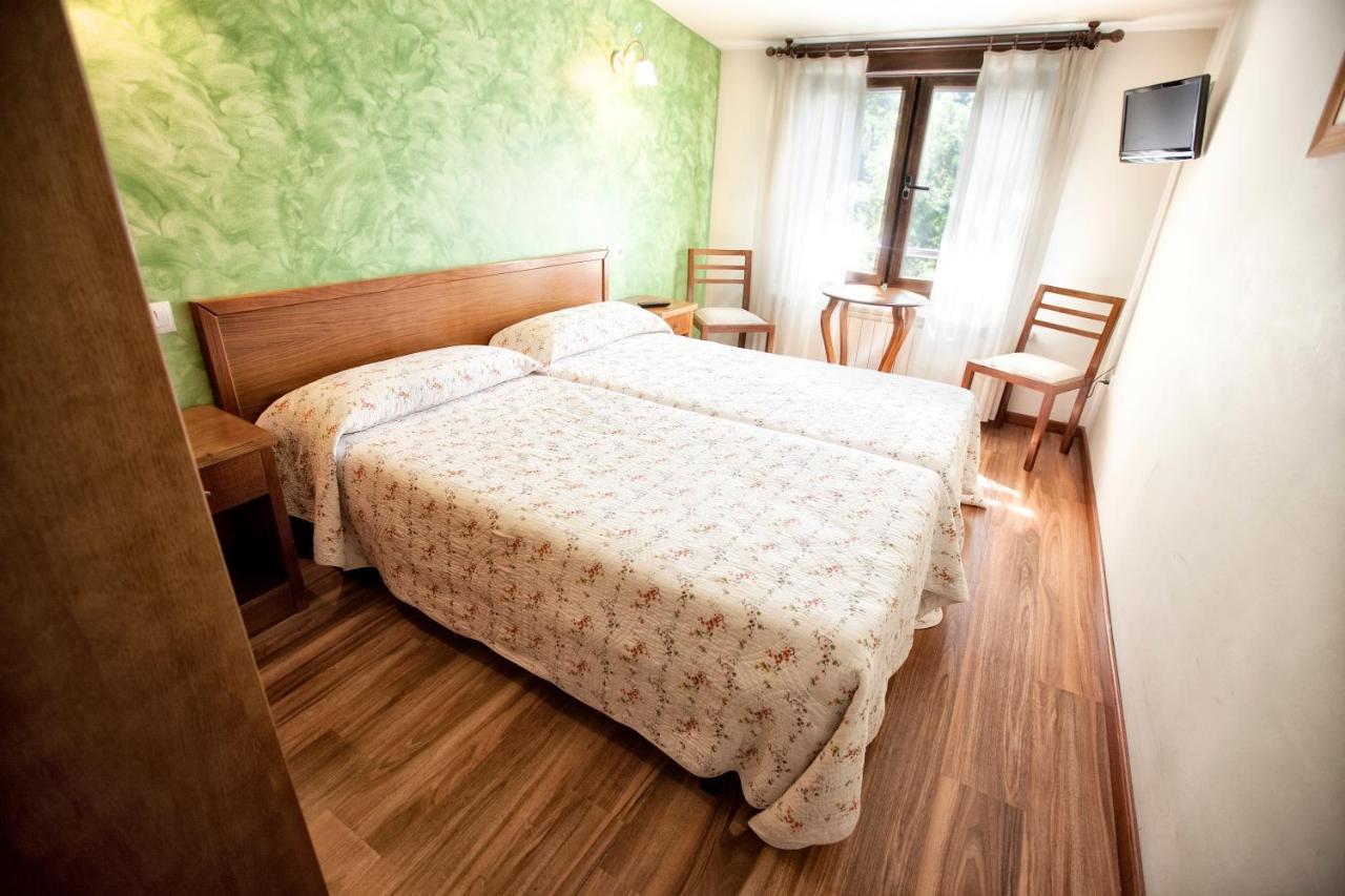 Hotel Covadonga Onís Kültér fotó