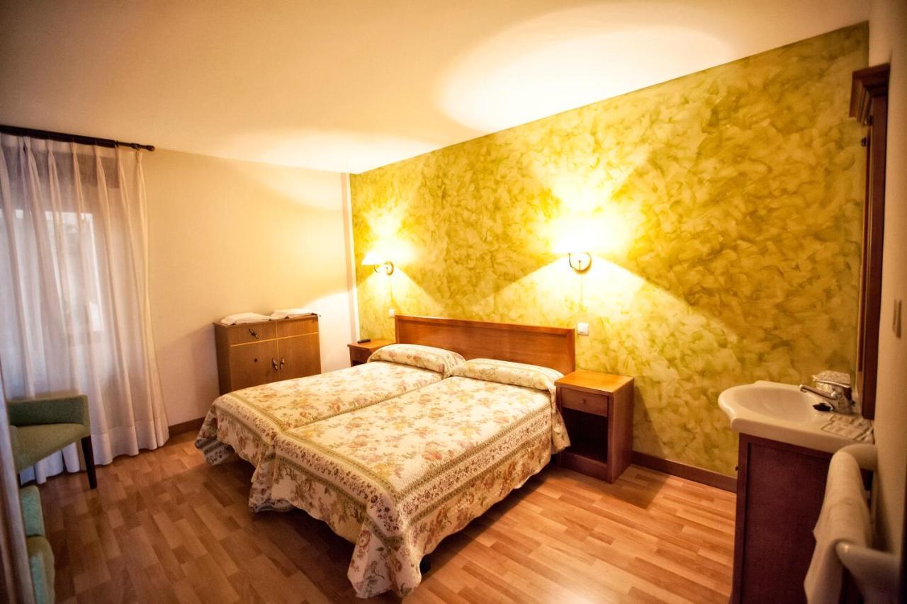 Hotel Covadonga Onís Kültér fotó